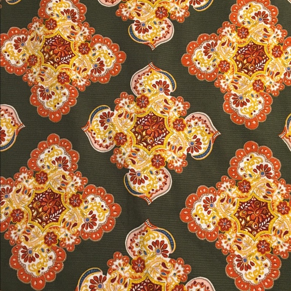 Brand new Loft pencil skirt - Picture 3 of 4